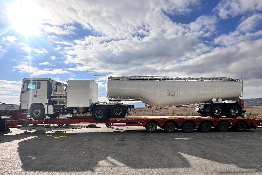 22-тонный топливозаправщик доставлен в Международный аэропорт «Самарканд»
